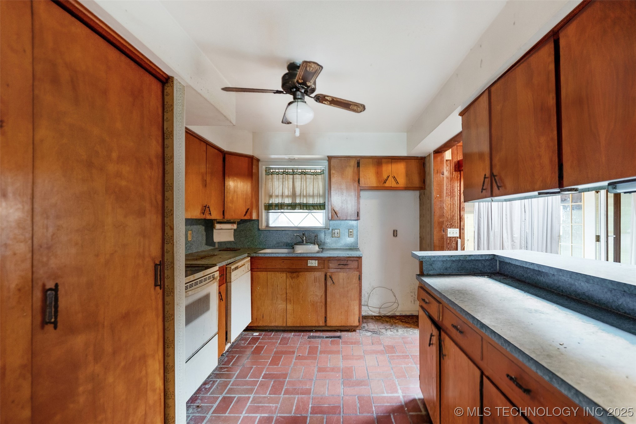 401341 Hwy 10 Property Photo 19