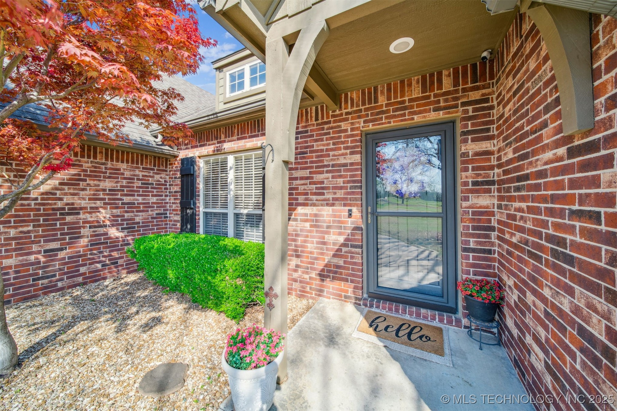 34 Woodcreek Lane Property Photo 5