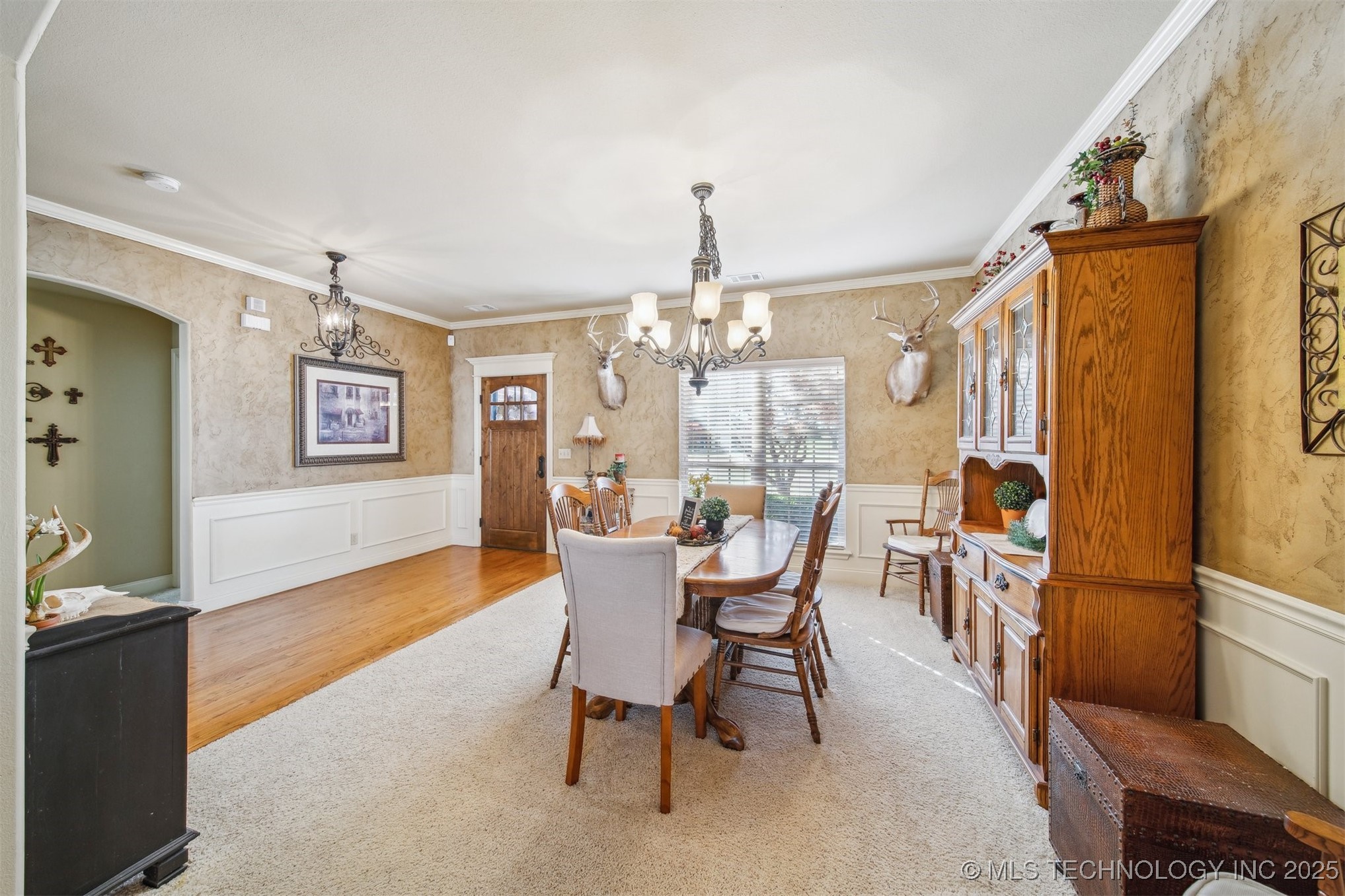 34 Woodcreek Lane Property Photo 13