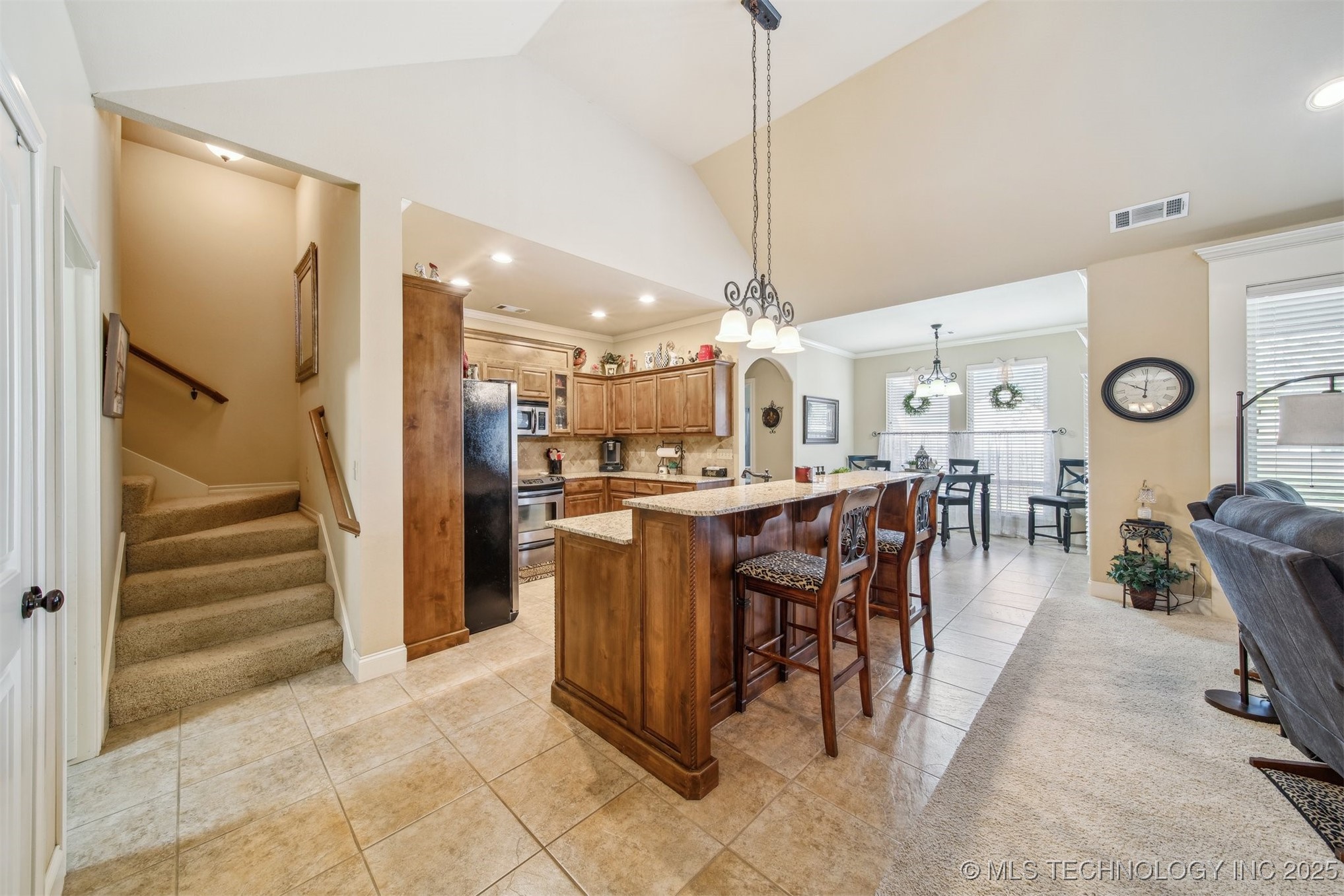 34 Woodcreek Lane Property Photo 16