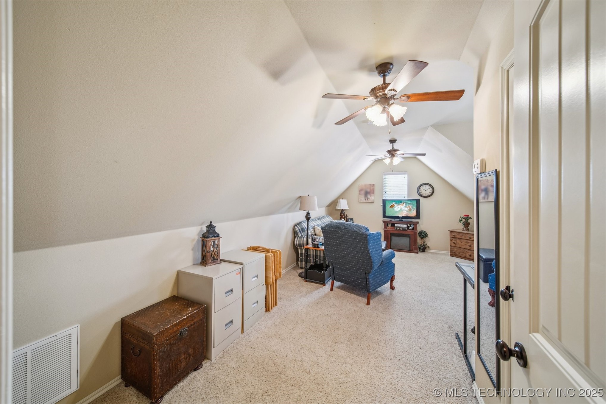 34 Woodcreek Lane Property Photo 32