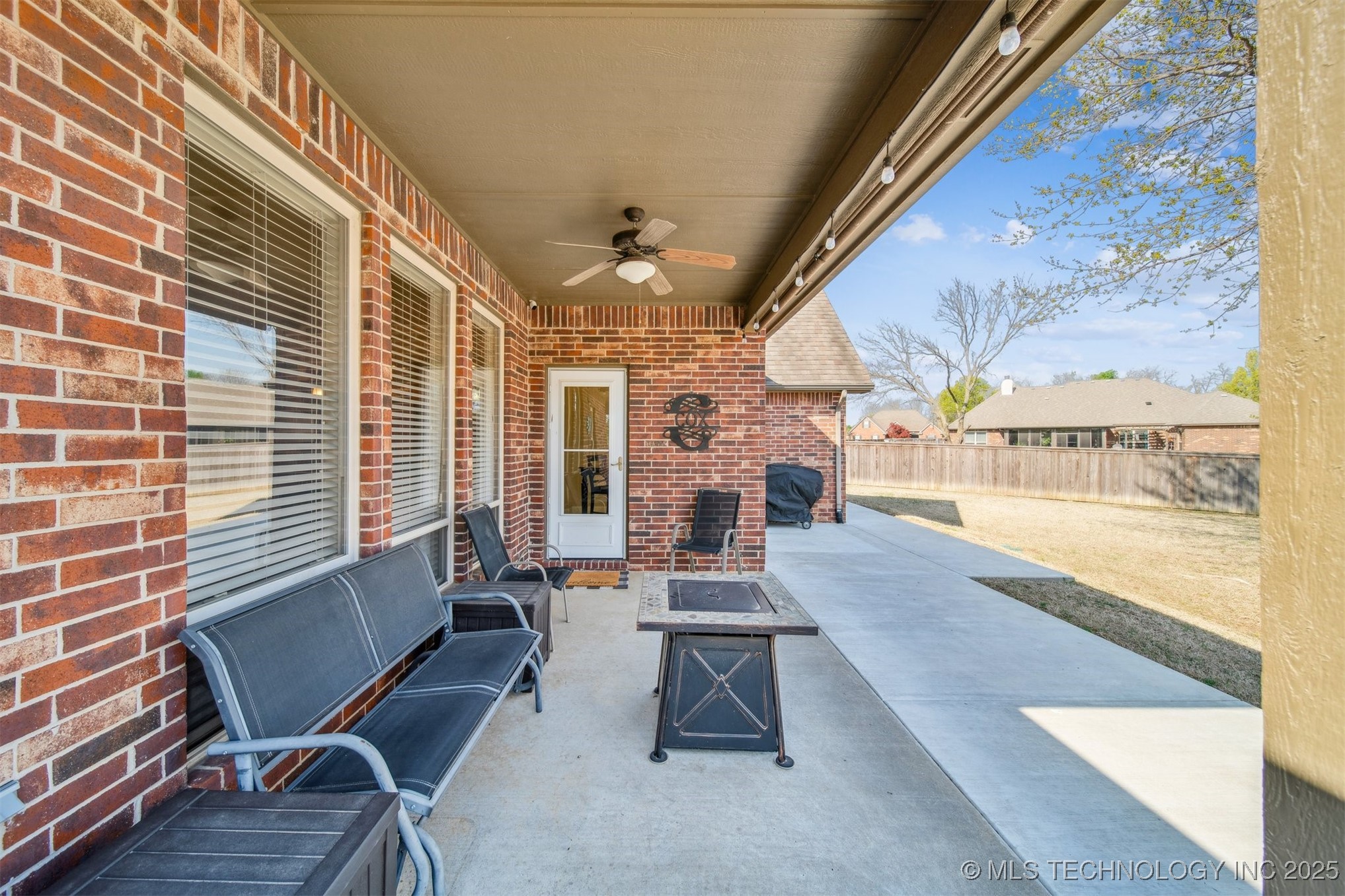 34 Woodcreek Lane Property Photo 36