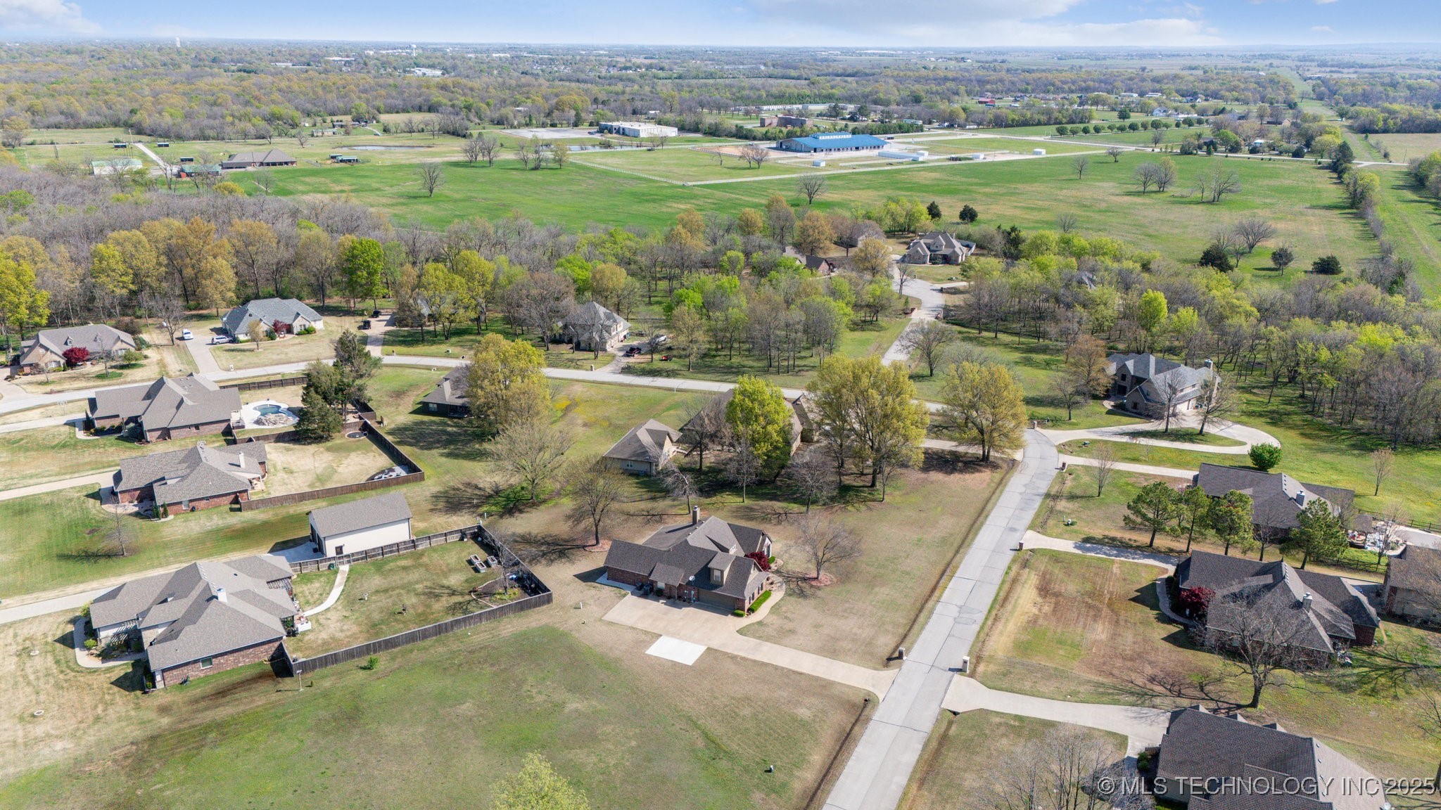 34 Woodcreek Lane Property Photo 44