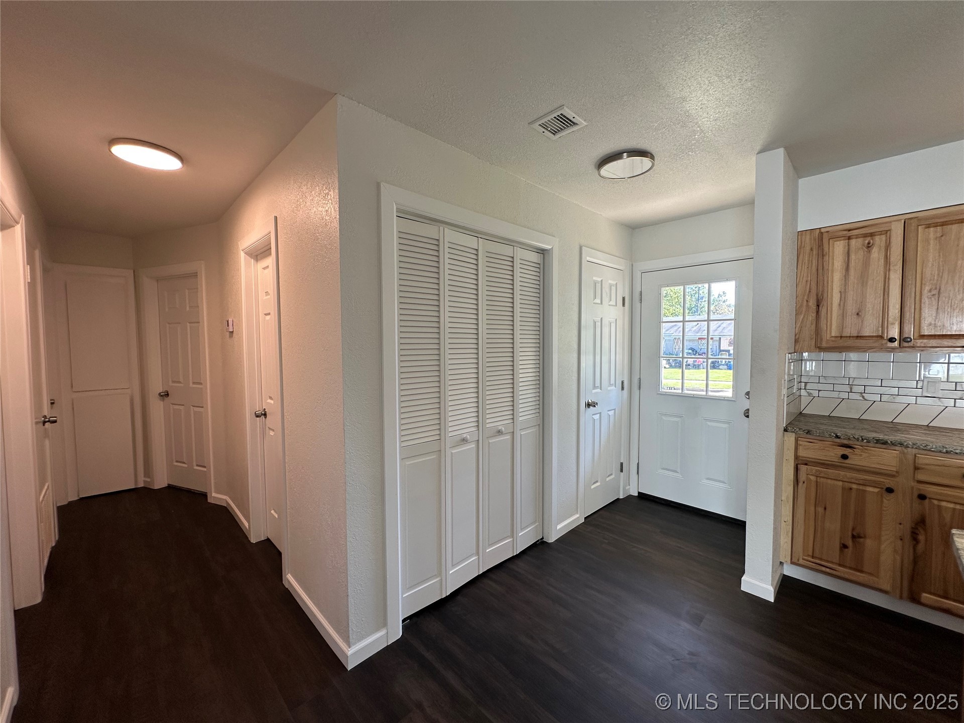 18809 E 1st Street Property Photo 15