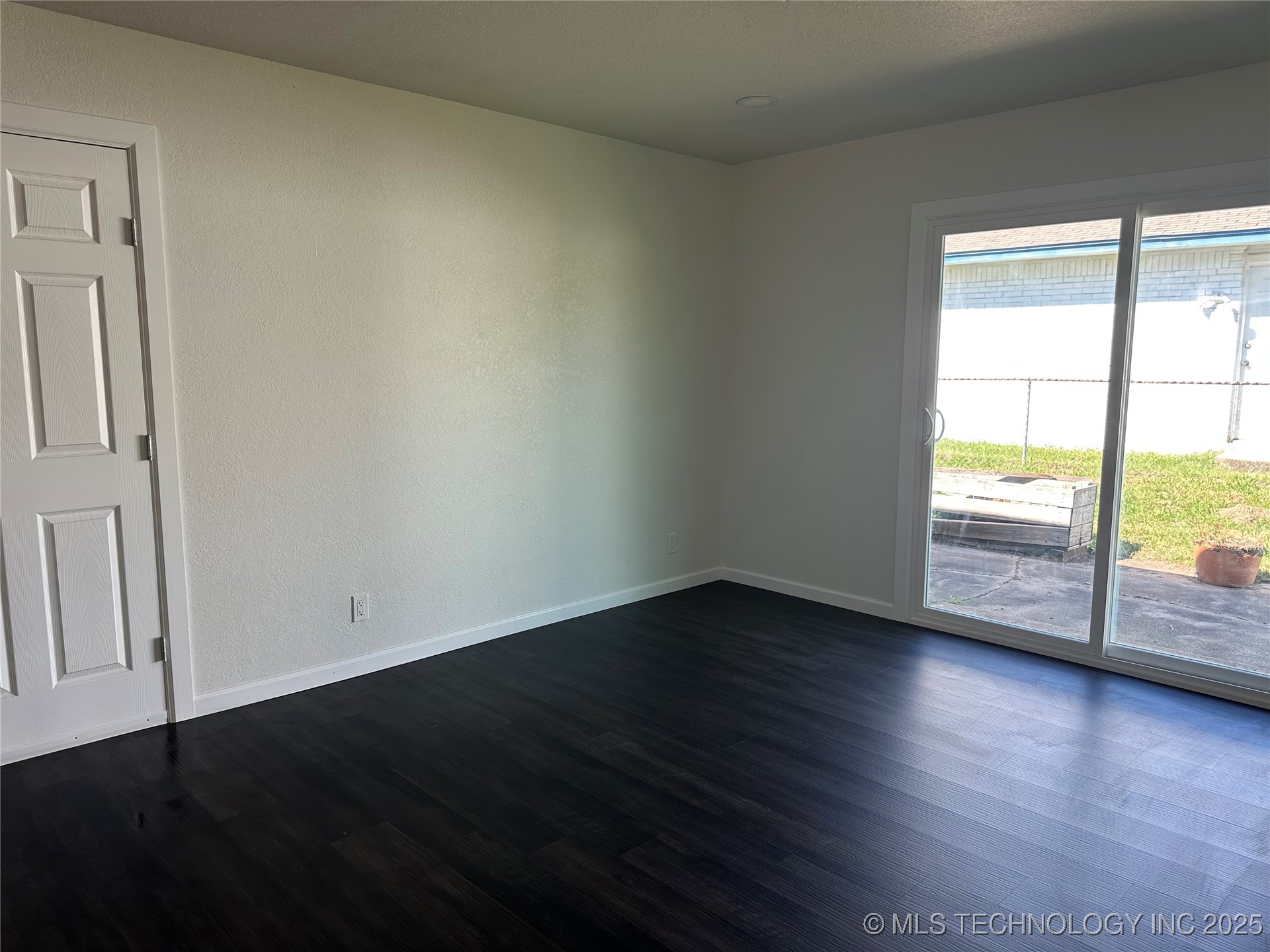 18809 E 1st Street Property Photo 23