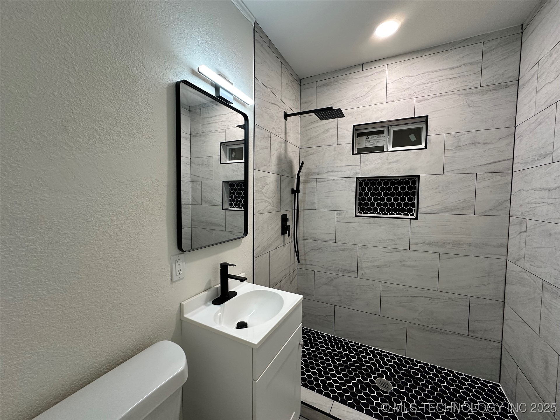 1235 S Gary Place Property Photo 16