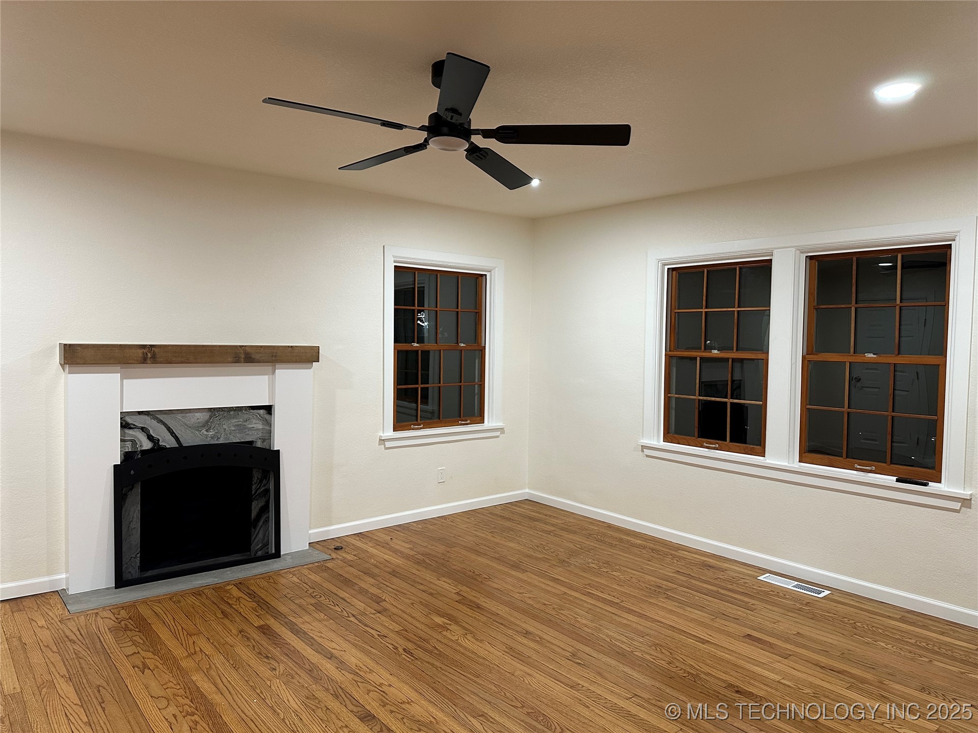 1235 S Gary Place Property Photo 26