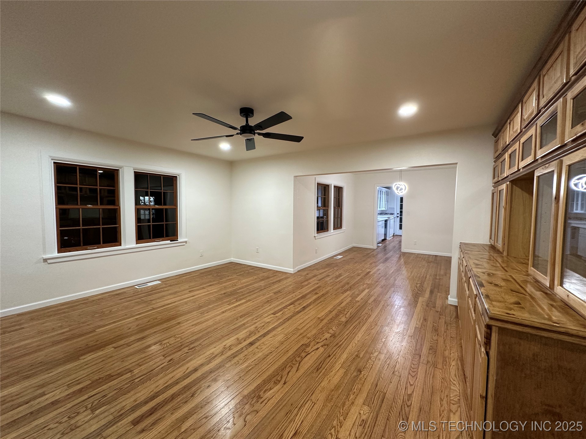 1235 S Gary Place Property Photo 28