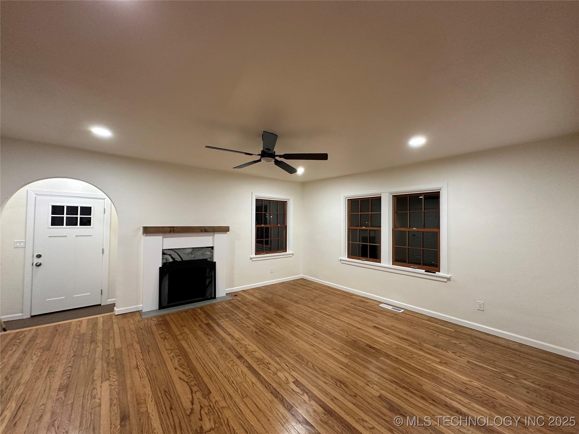 1235 S Gary Place Property Photo 29