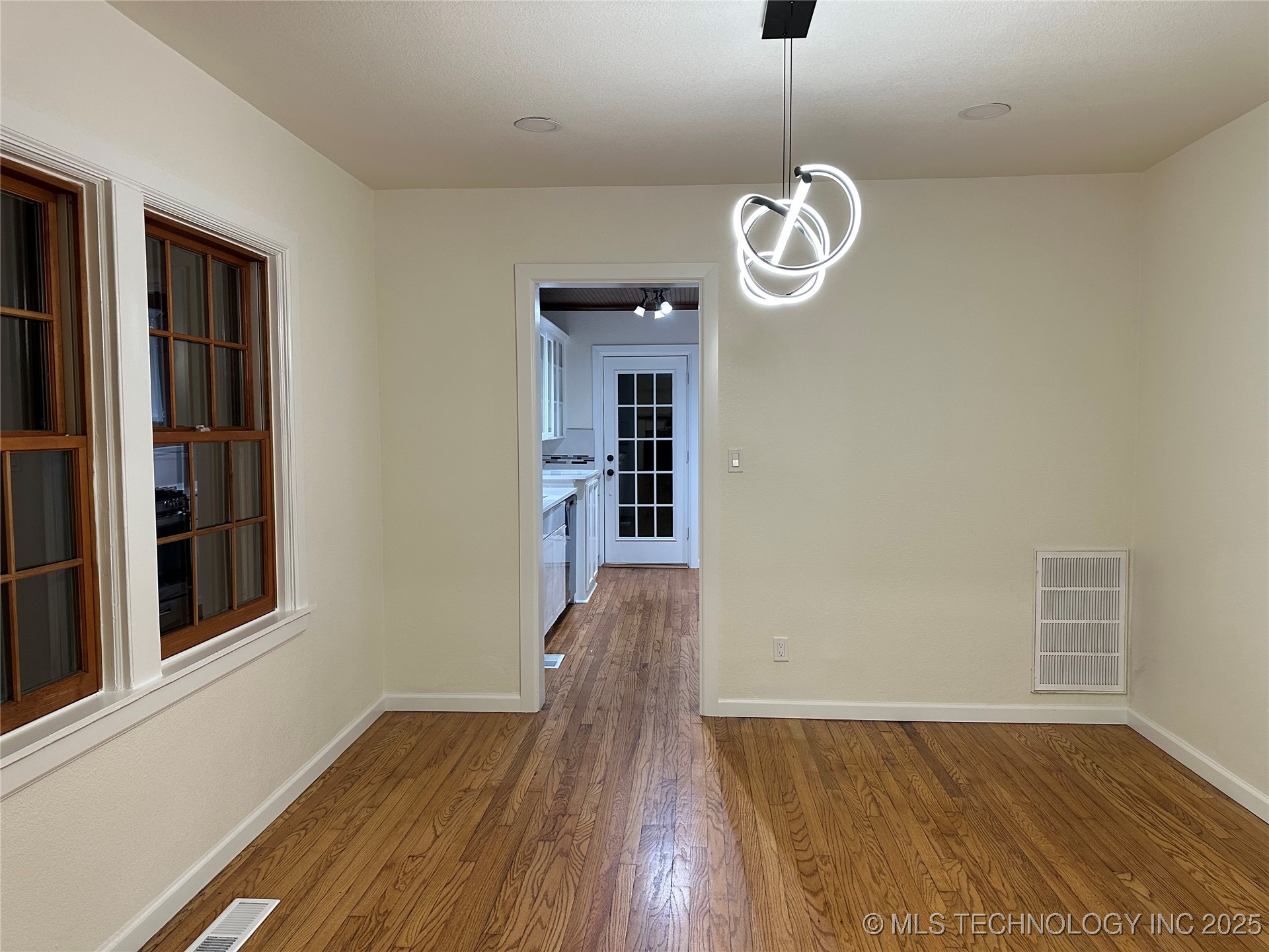 1235 S Gary Place Property Photo 35