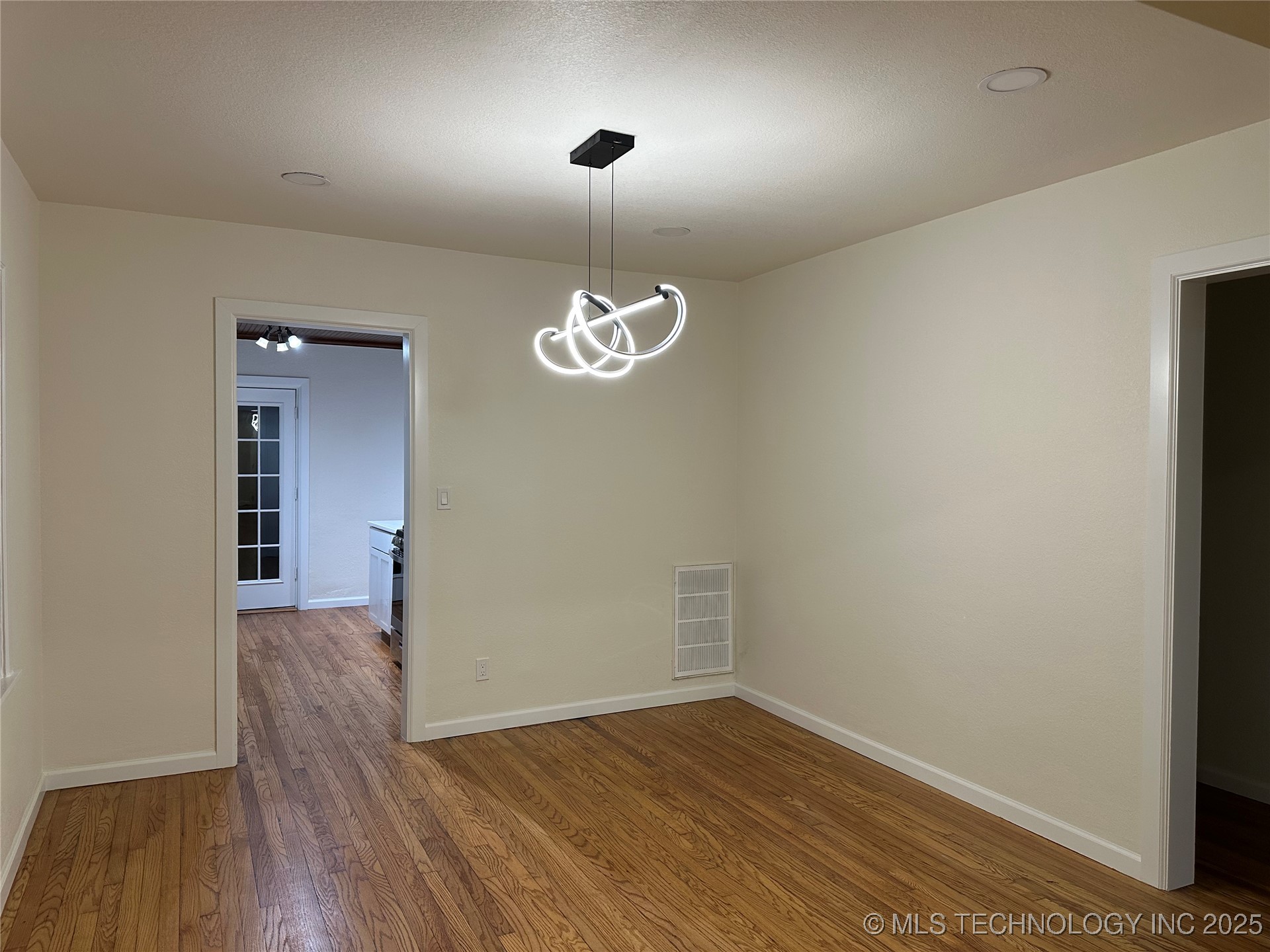 1235 S Gary Place Property Photo 43