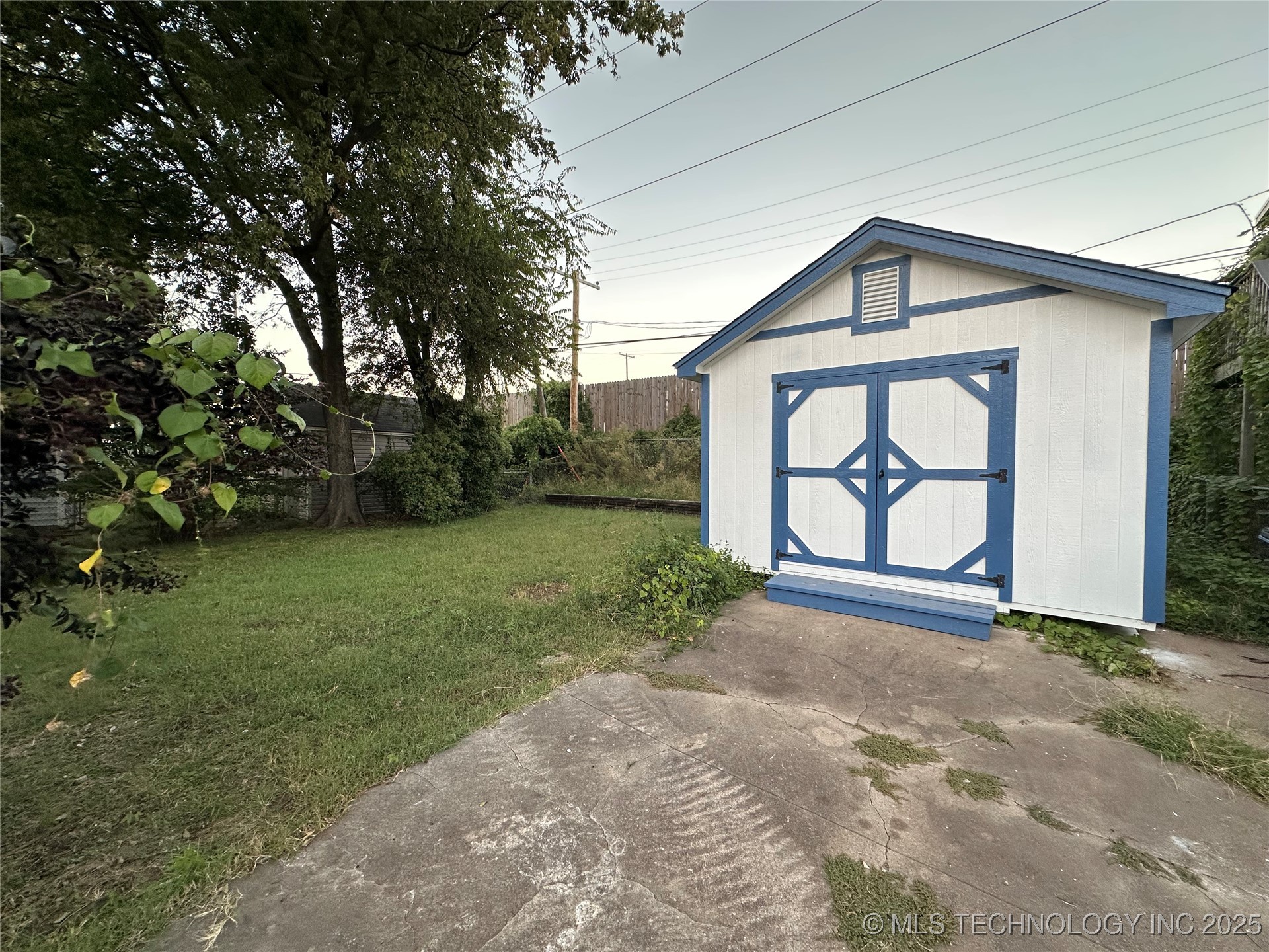 1235 S Gary Place Property Photo 45