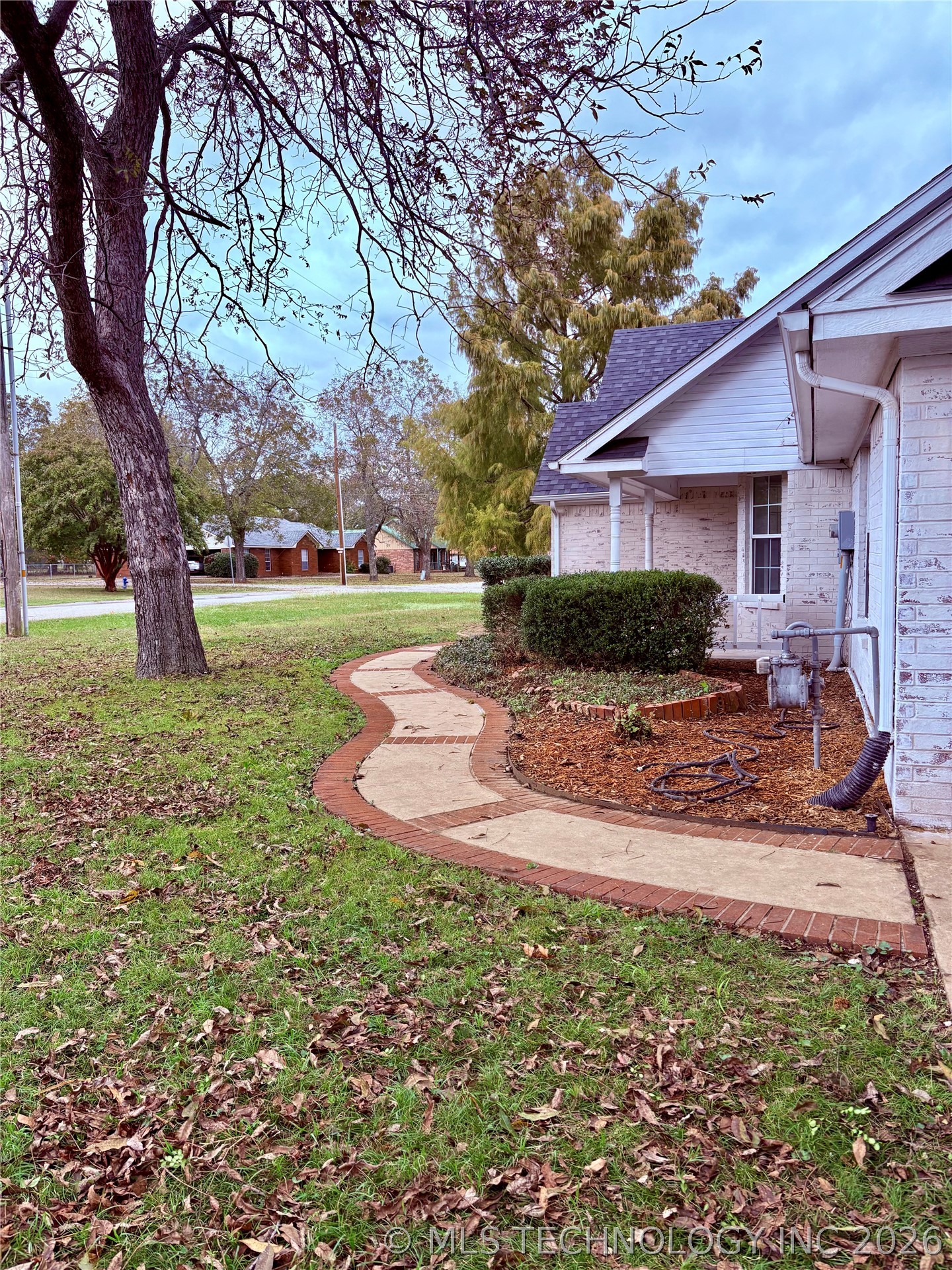 114 N Henderson Street Property Photo 6