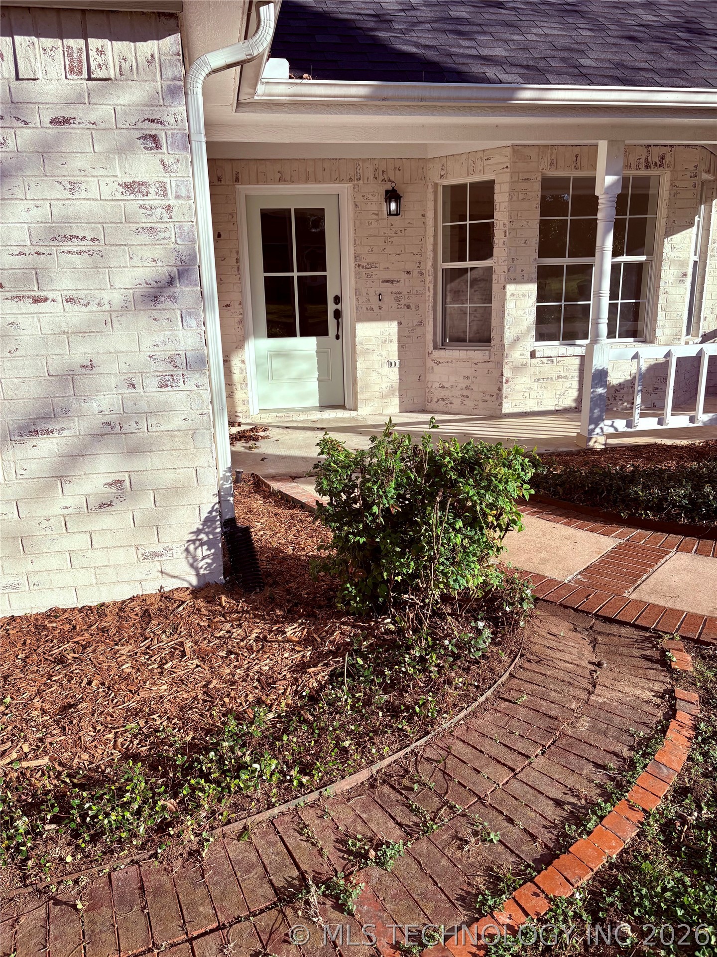 114 N Henderson Street Property Photo 7