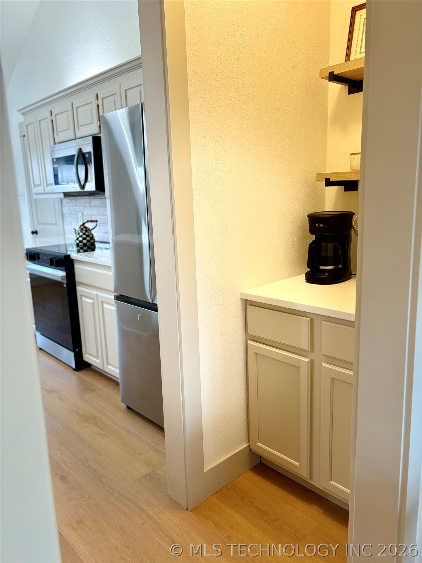 114 N Henderson Street Property Photo 16