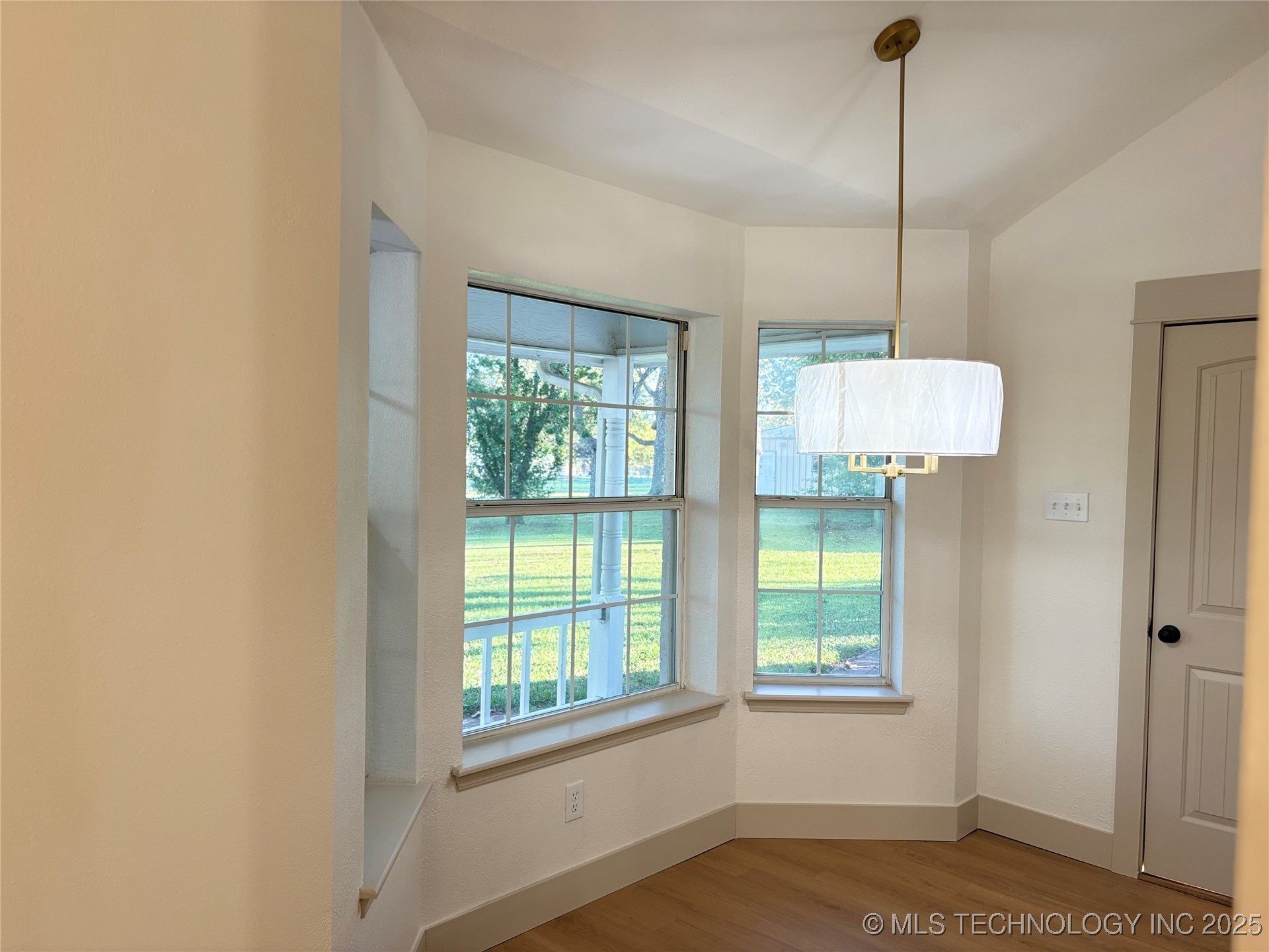 114 N Henderson Street Property Photo 22