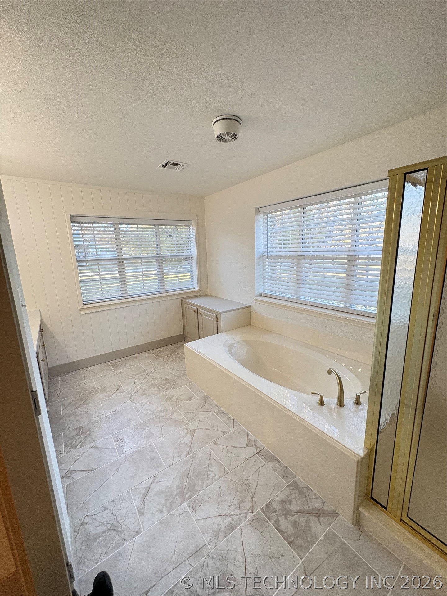 114 N Henderson Street Property Photo 36