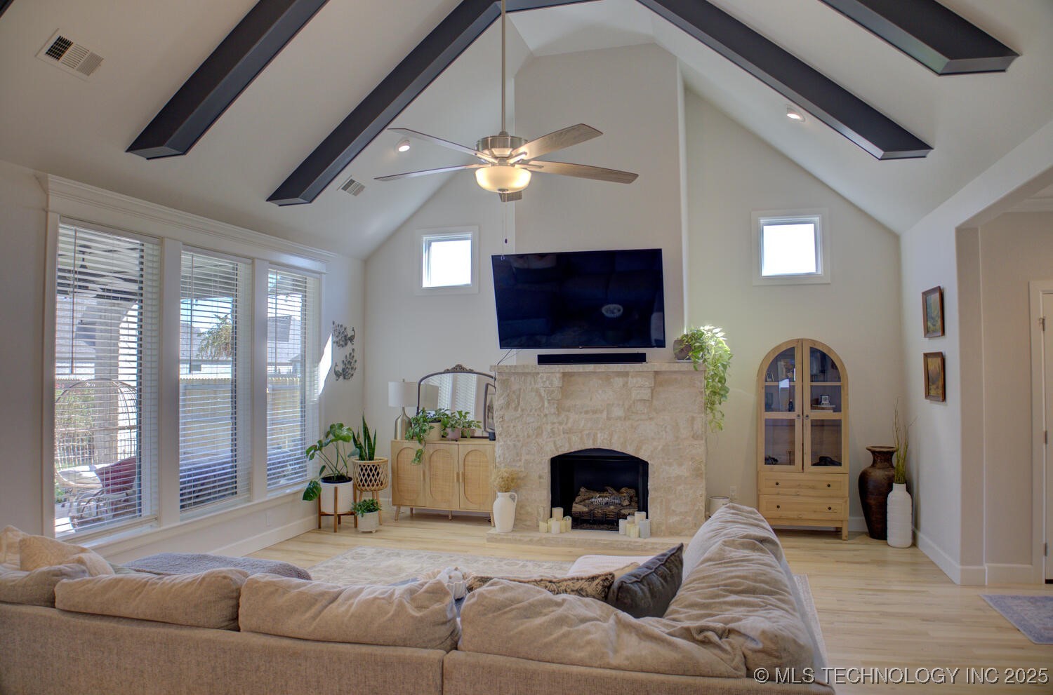 14509 E 80th Street North Property Photo 8