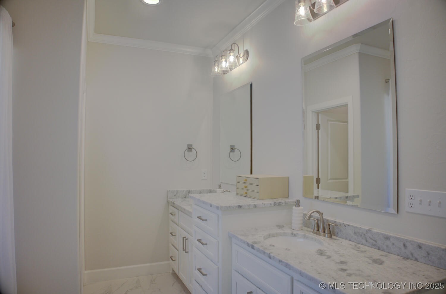 14509 E 80th Street North Property Photo 25