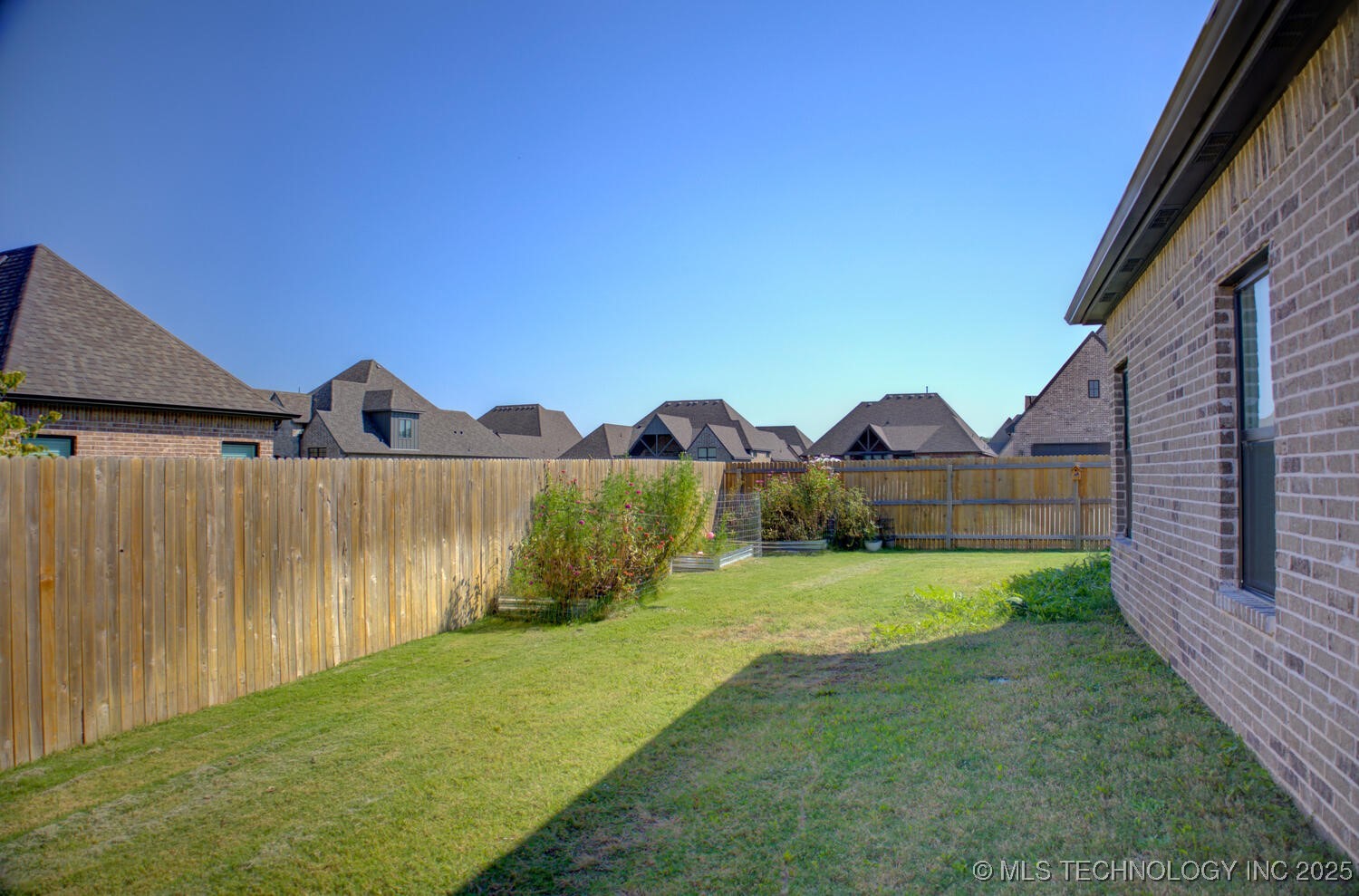 14509 E 80th Street North Property Photo 40