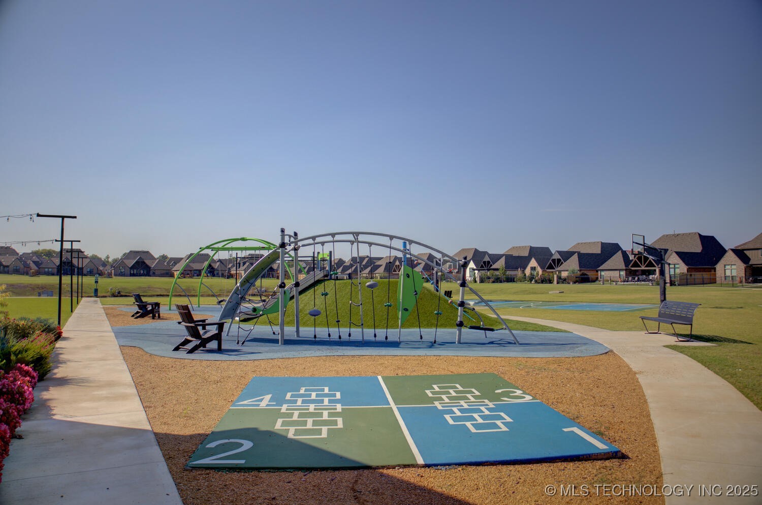 14509 E 80th Street North Property Photo 47