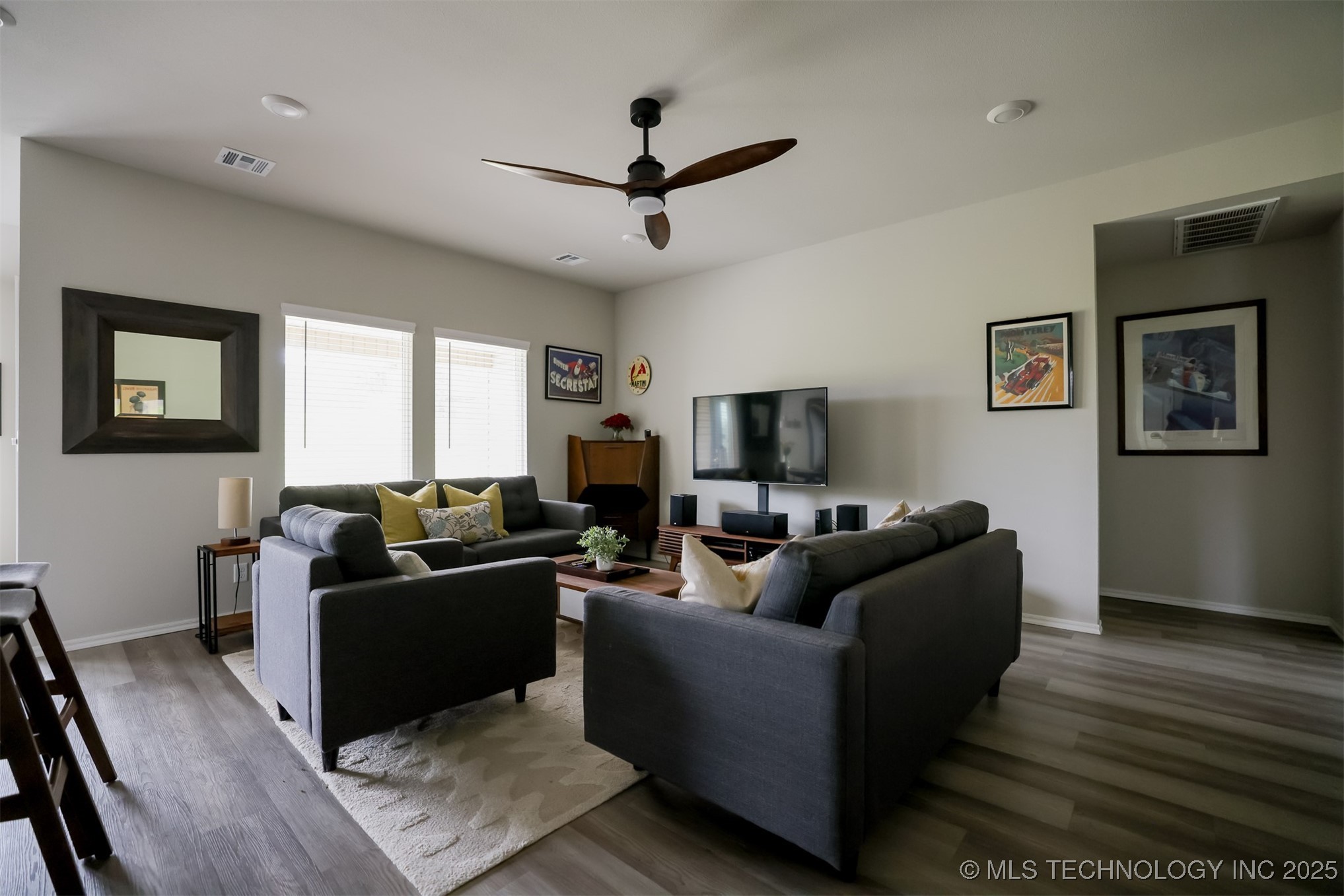 3305 N 24th West Avenue Property Photo 3