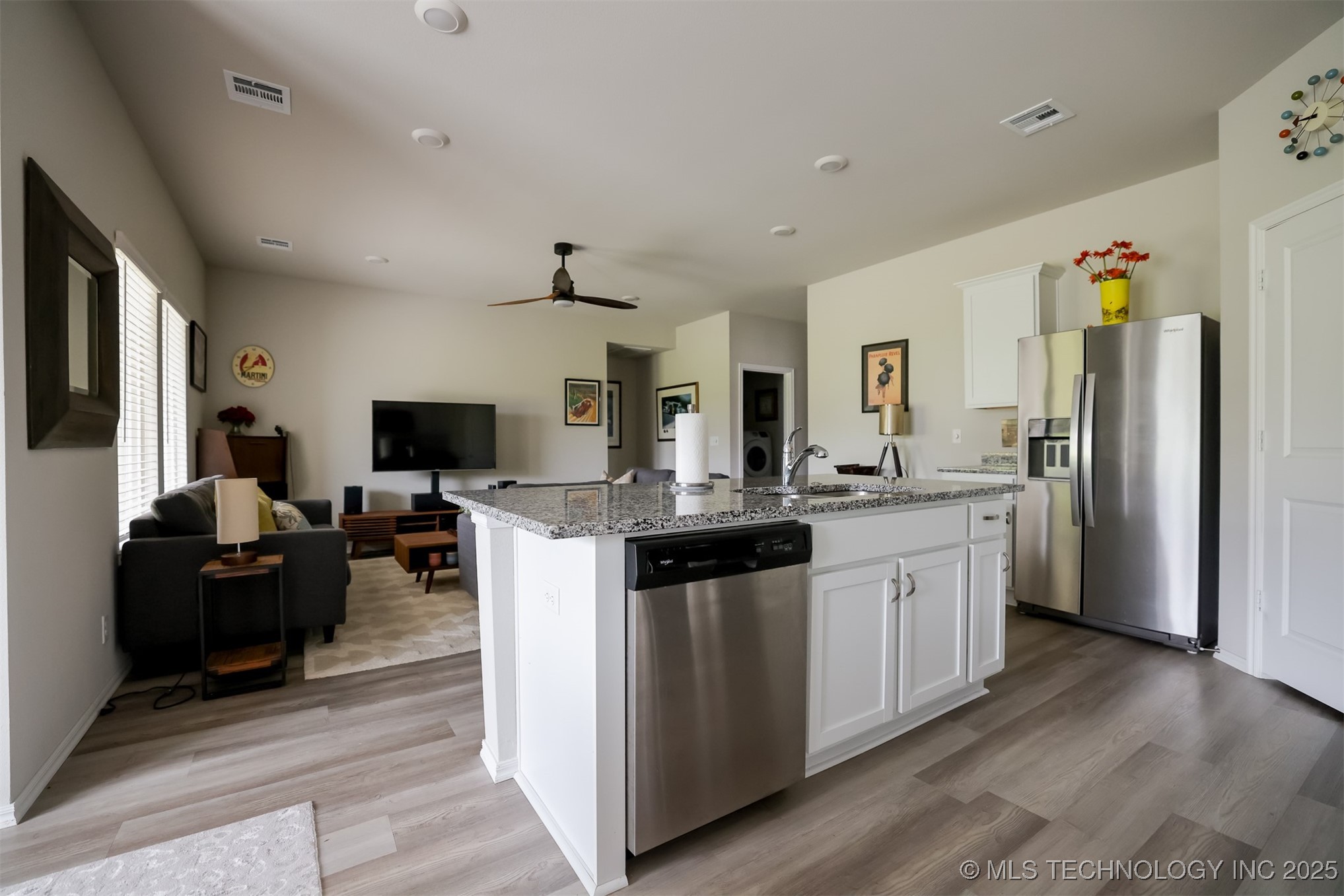 3305 N 24th West Avenue Property Photo 8