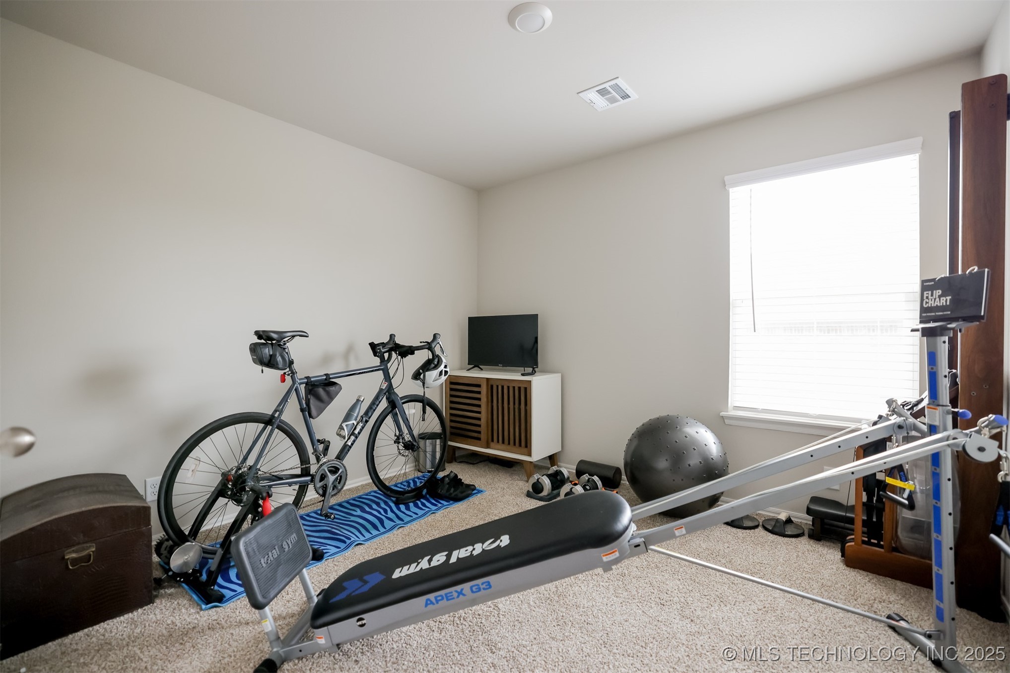 3305 N 24th West Avenue Property Photo 11