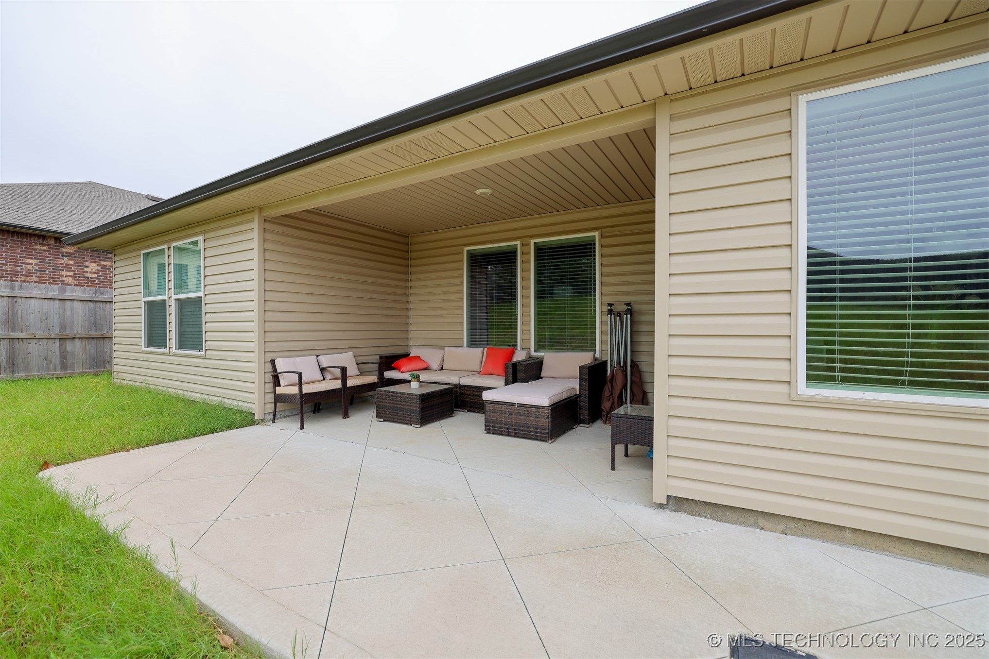 3305 N 24th West Avenue Property Photo 16