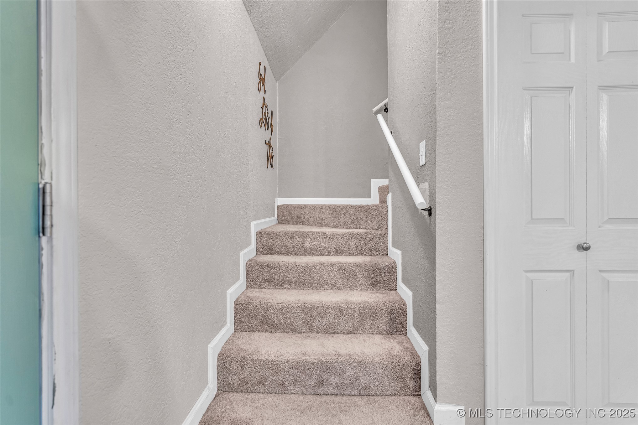 914 Hailey Street Property Photo 10