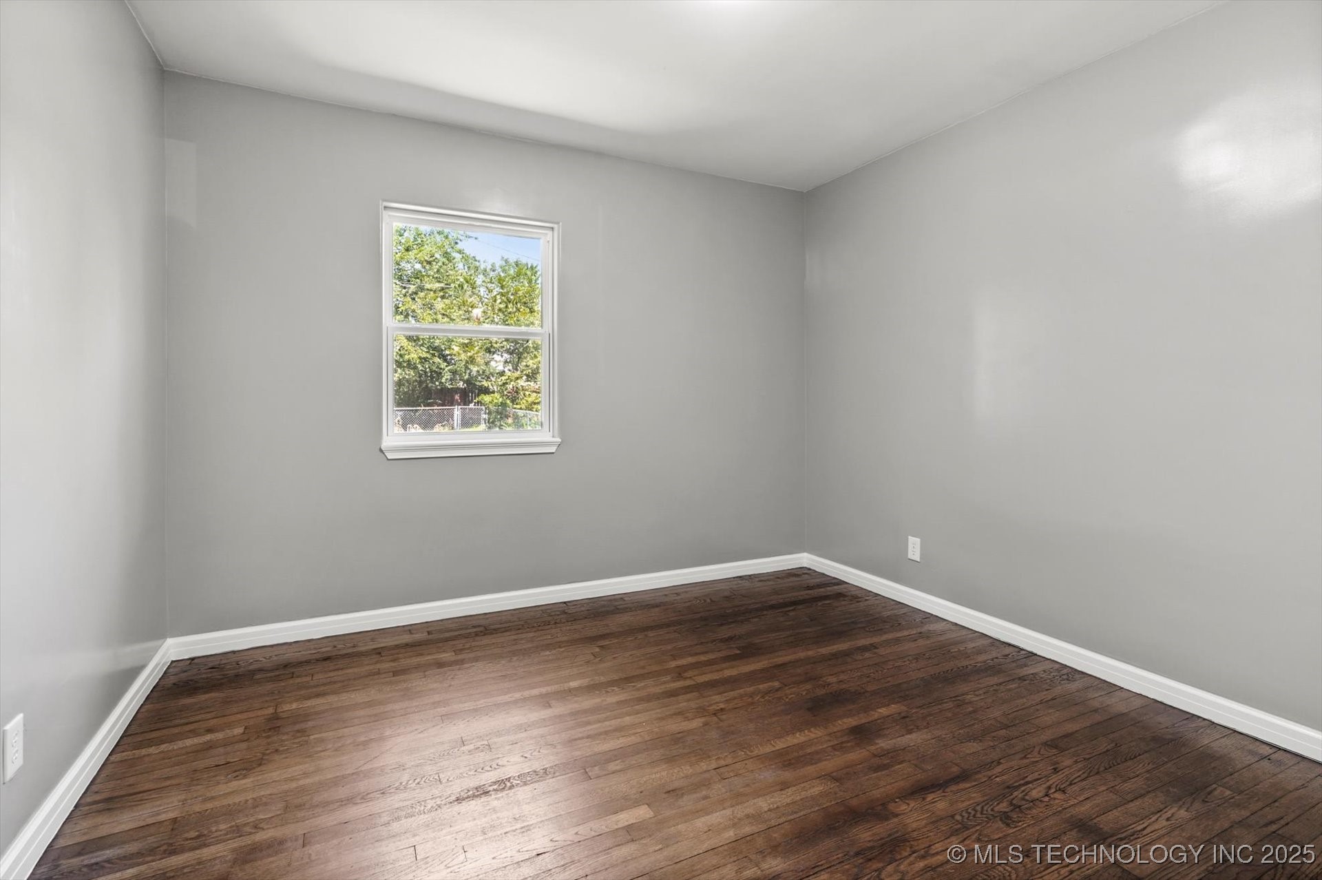 2908 Elgin Street Property Photo 18