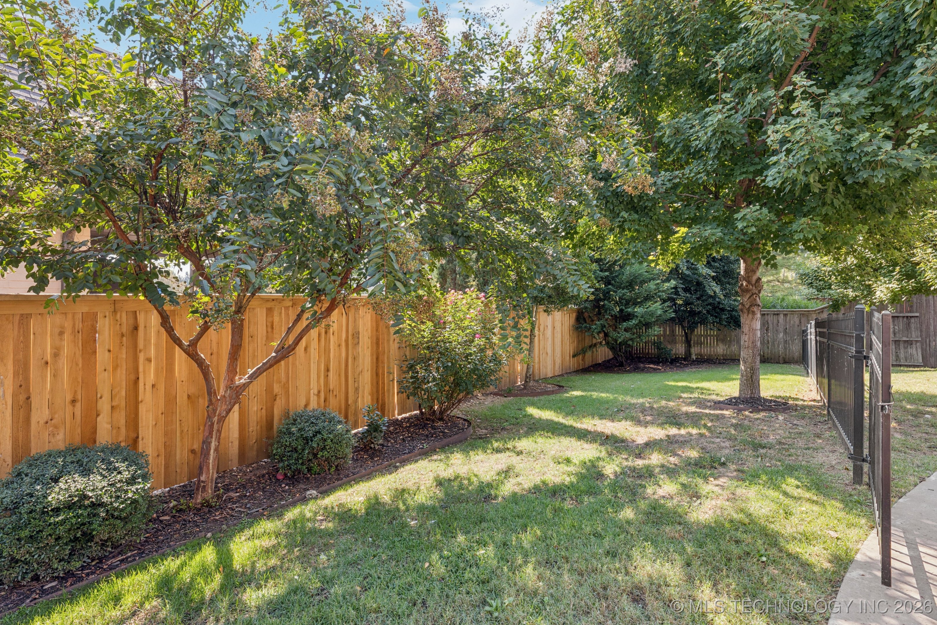 1116 W 108th Place S Property Photo 47