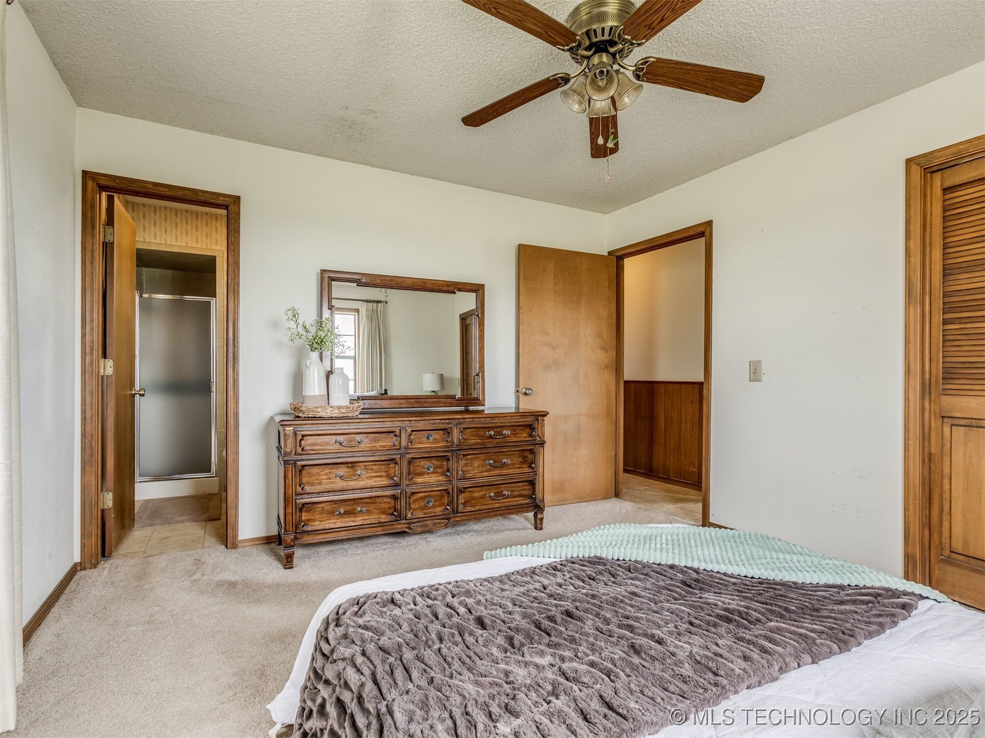 1051 N Caney Property Photo 19