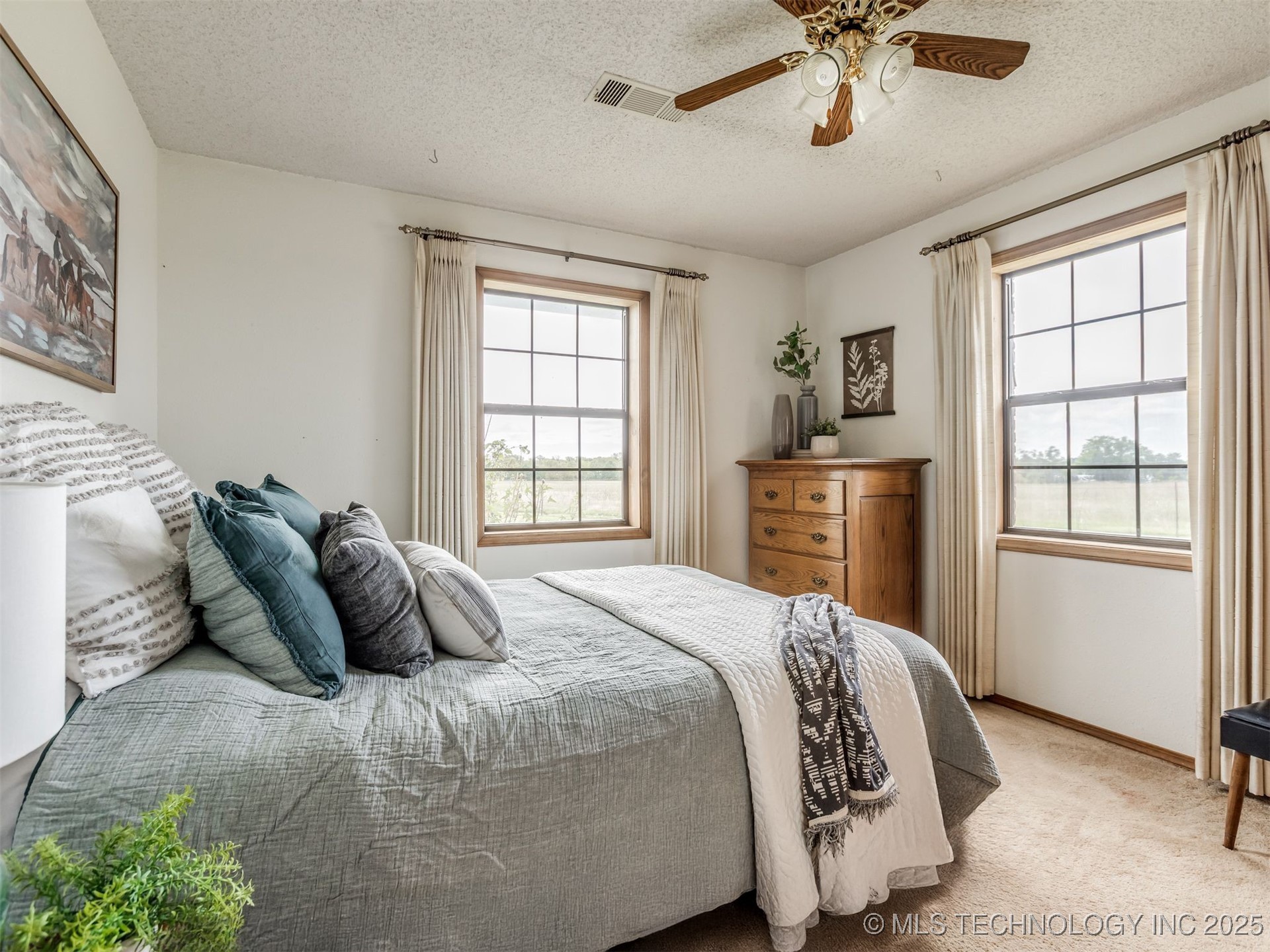 1051 N Caney Property Photo 21