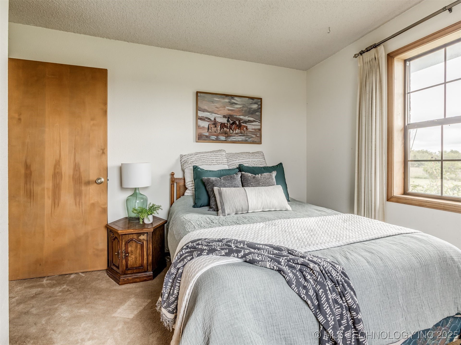 1051 N Caney Property Photo 22