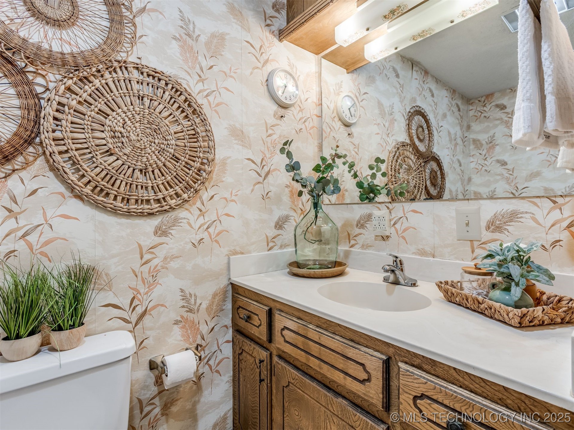 1051 N Caney Property Photo 24