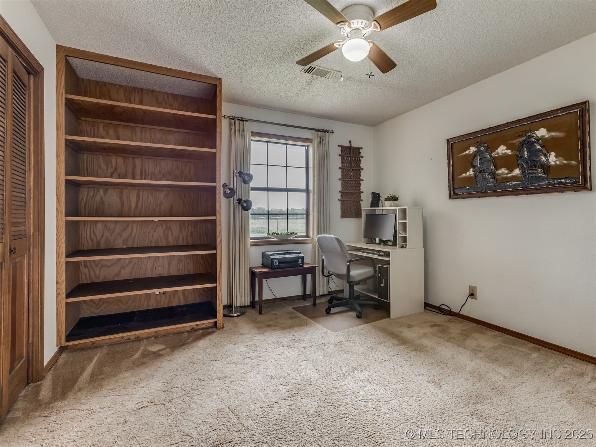 1051 N Caney Property Photo 26