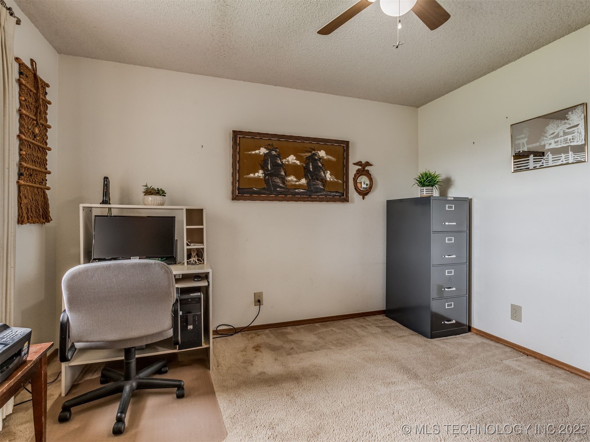 1051 N Caney Property Photo 28