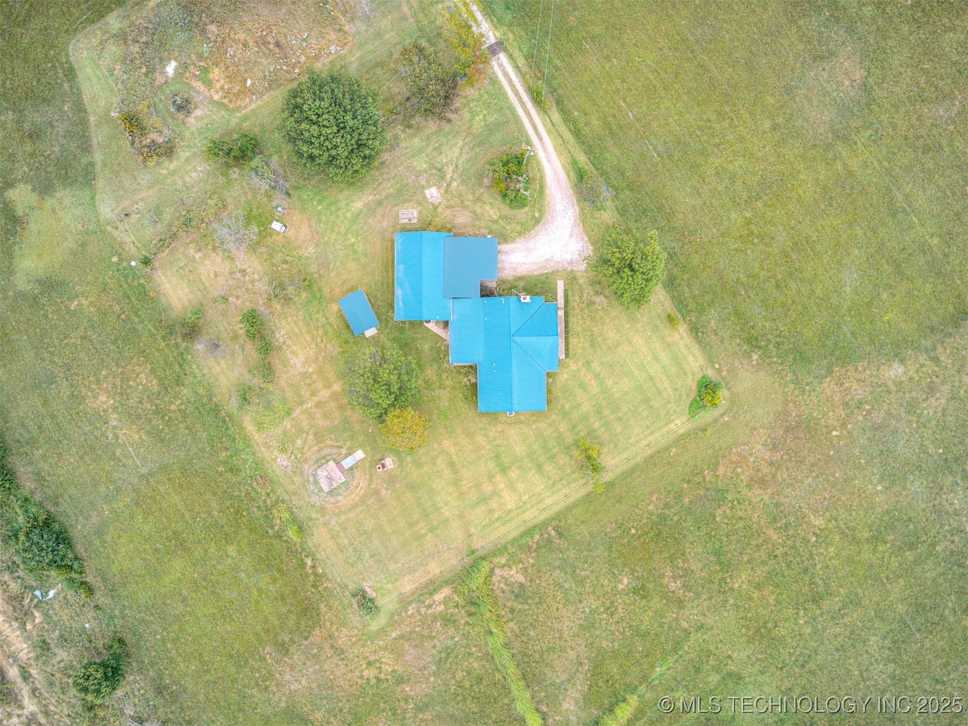 1051 N Caney Property Photo 37