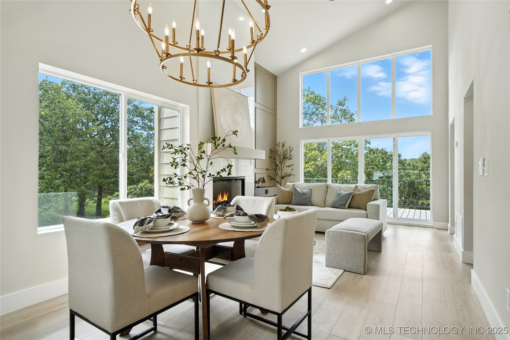 1146 Bayshore Drive Property Photo 3