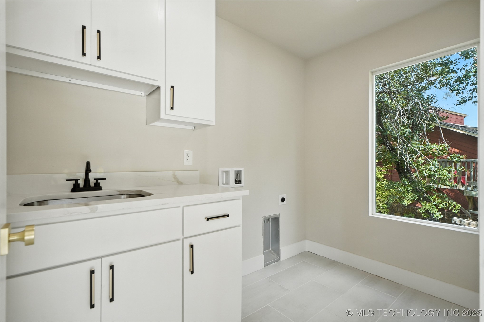 1146 Bayshore Drive Property Photo 18