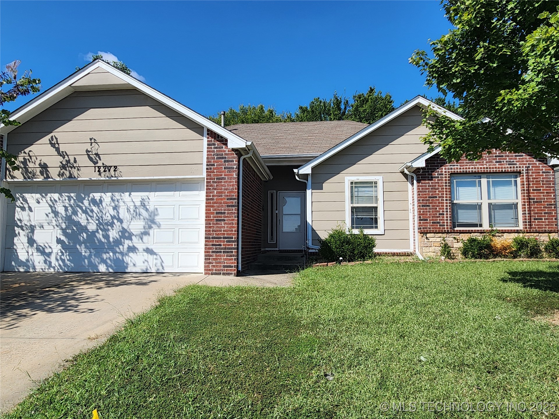 12272 S 268th East Avenue Property Photo 4