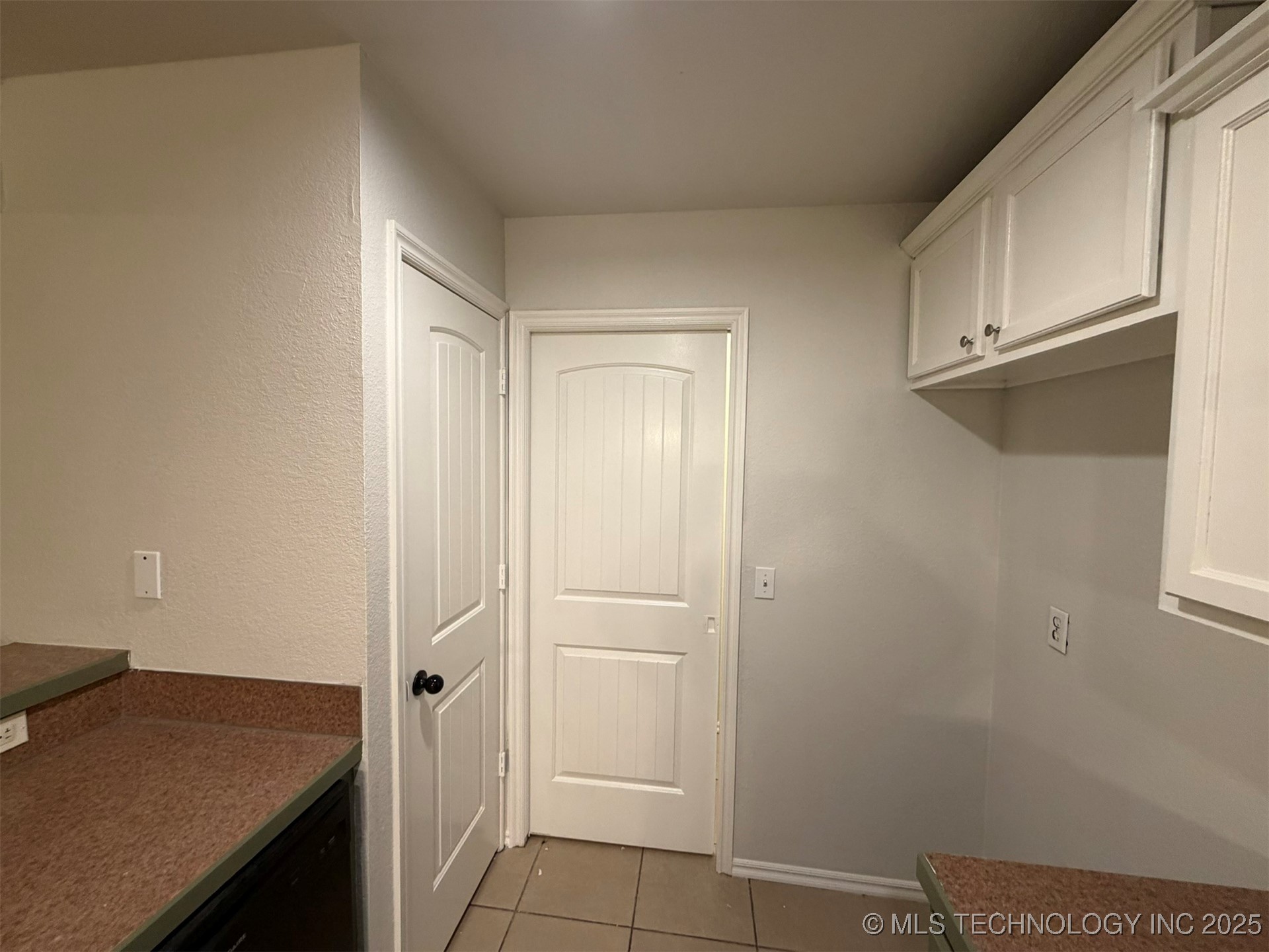 12272 S 268th East Avenue Property Photo 15