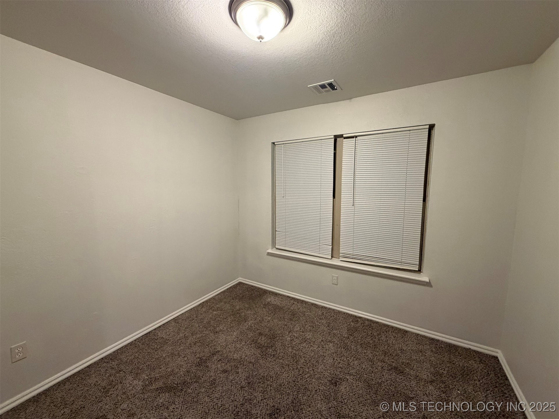 12272 S 268th East Avenue Property Photo 27