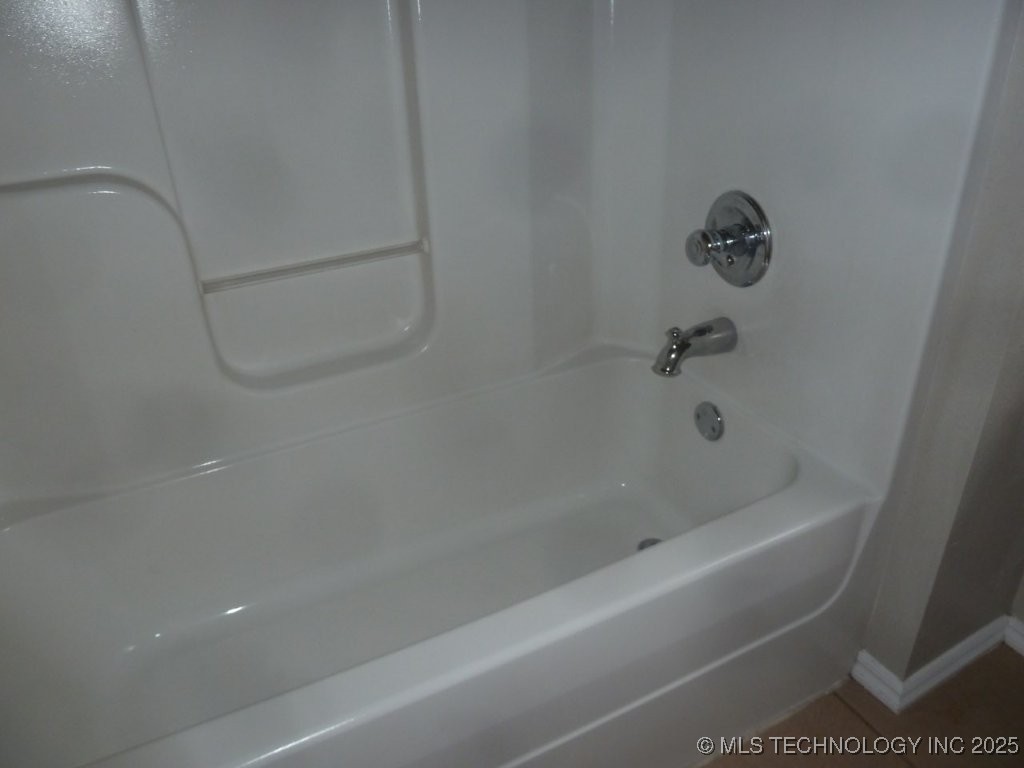 12272 S 268th East Avenue Property Photo 33