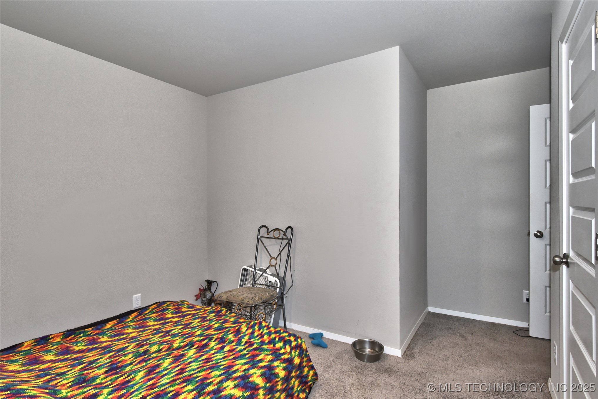 708 Redbud Avenue Property Photo 16