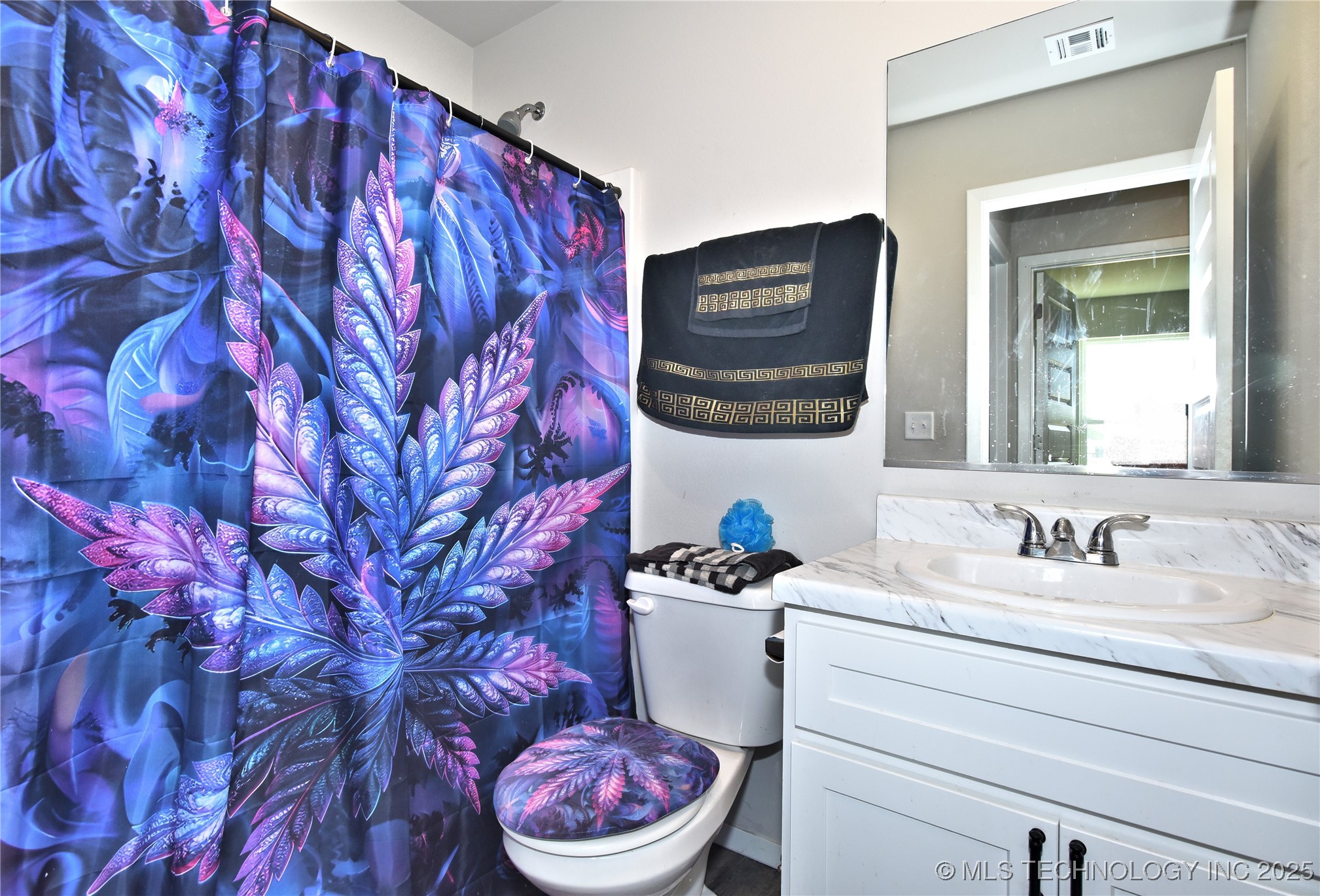 708 Redbud Avenue Property Photo 17