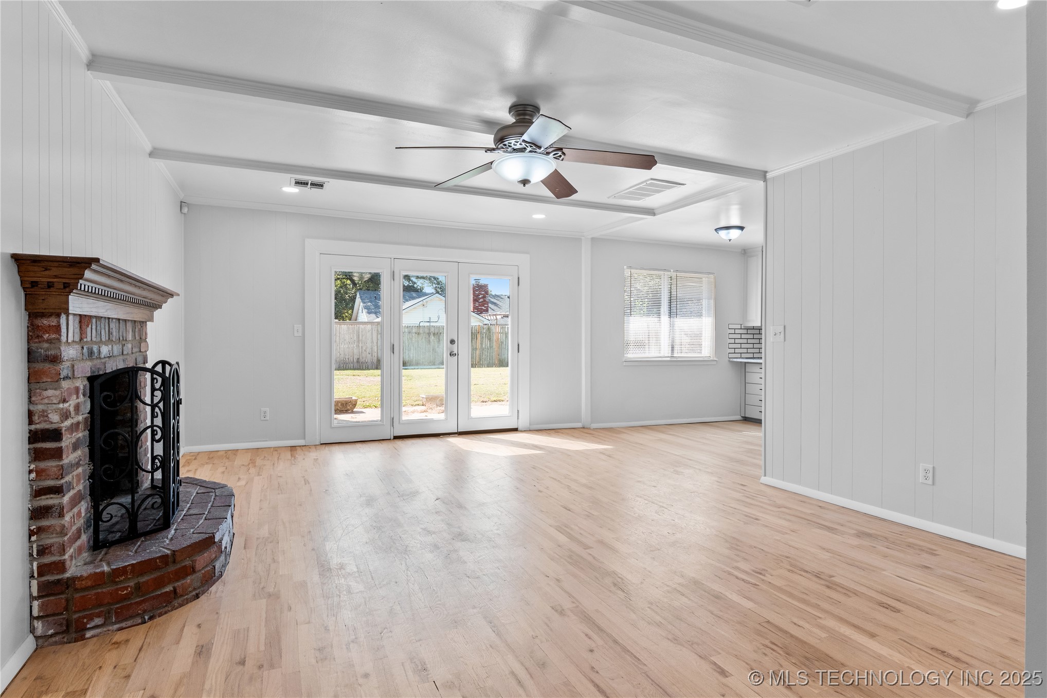 9126 E 38th Street Property Photo 7