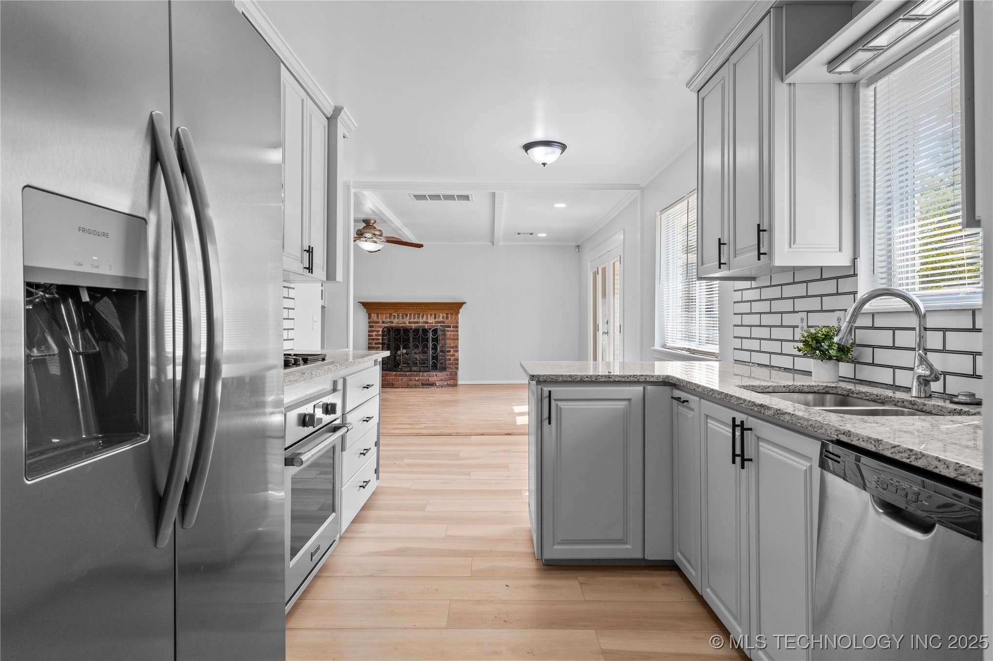 9126 E 38th Street Property Photo 14