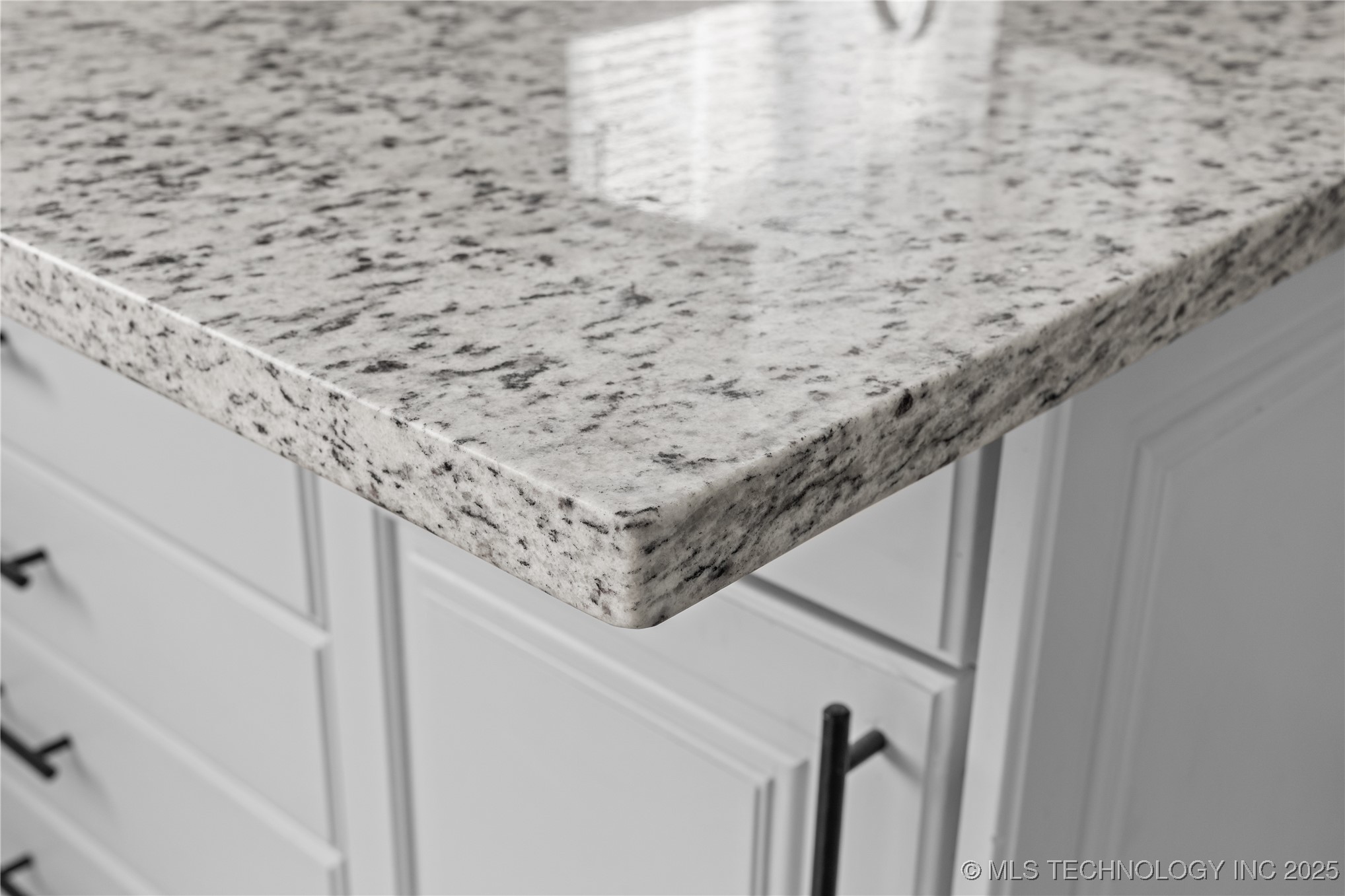 9126 E 38th Street Property Photo 15